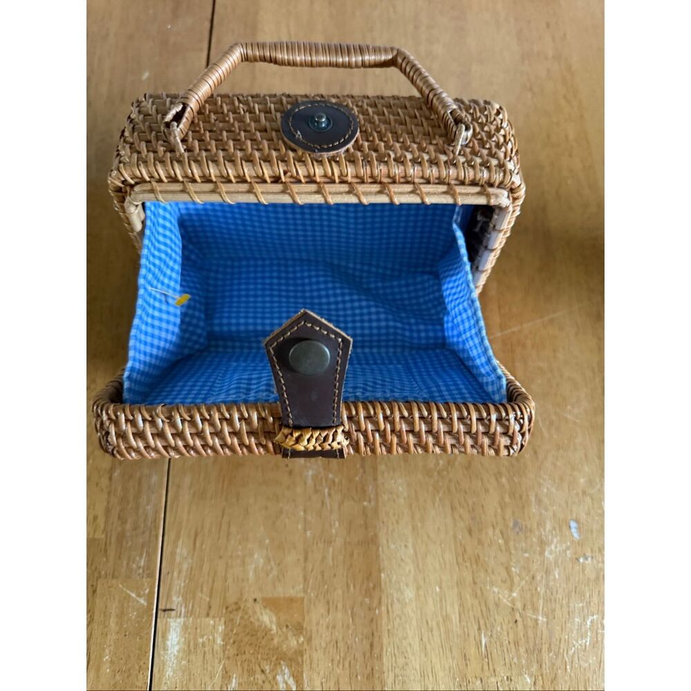 wicker handbag with crab decoration, coastal/vintage style. - Picture 8 of 13